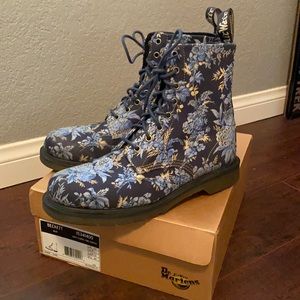 Doc martens Beckett floral blue boots